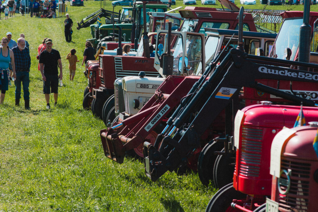 Tractor parade and racing